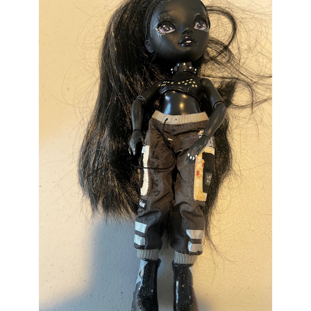 Shadow High Shanelle Onyx Fashion Doll Black Grayscale Streetwear MGA 2022